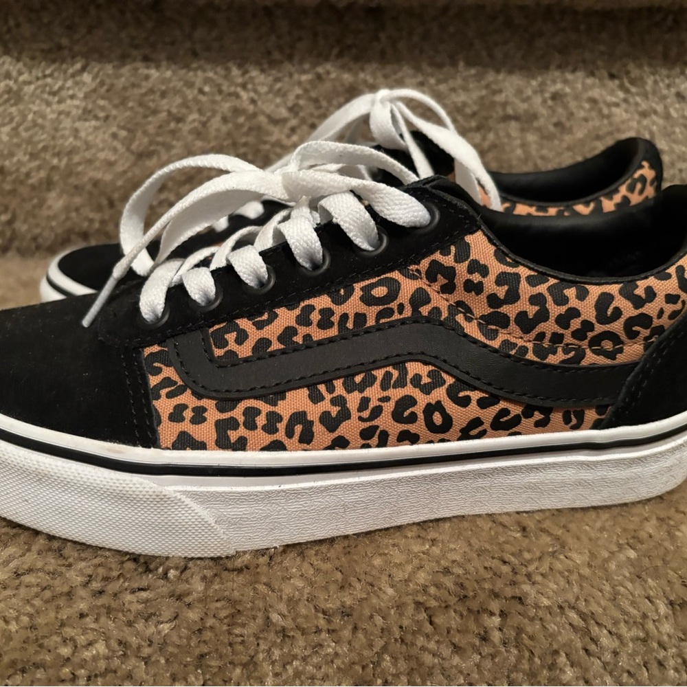 VANS Leopard Print Sneakers with Black Accents